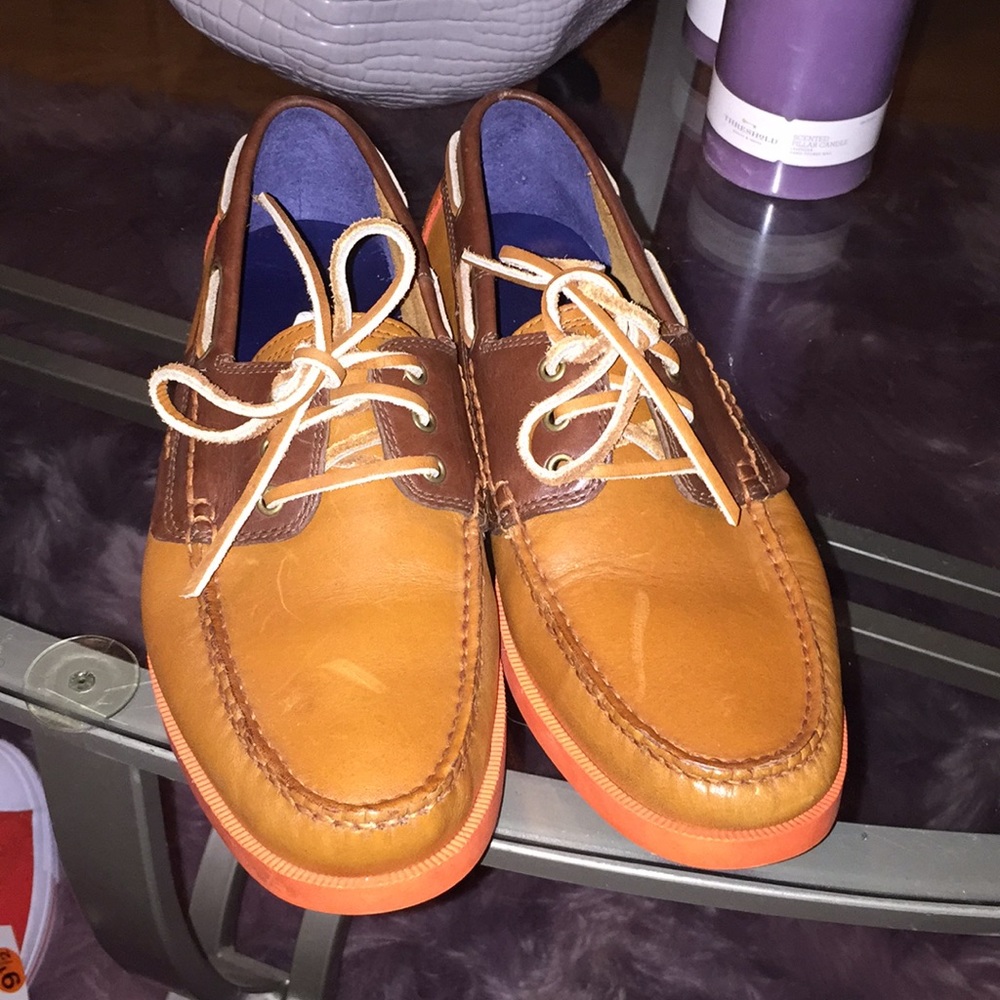 Cole Haan - Picture 2 of 3